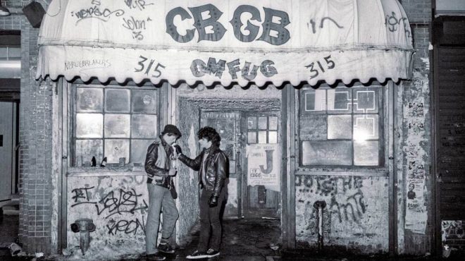 CBGB-in-1983-Image-©-Jack-Vartoogian-1200x674